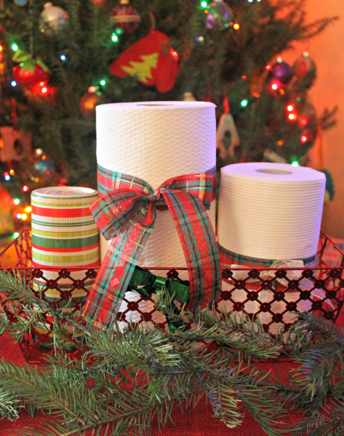 6 Tips For Stress Free Holiday Hosting #HolidayNecessities trio