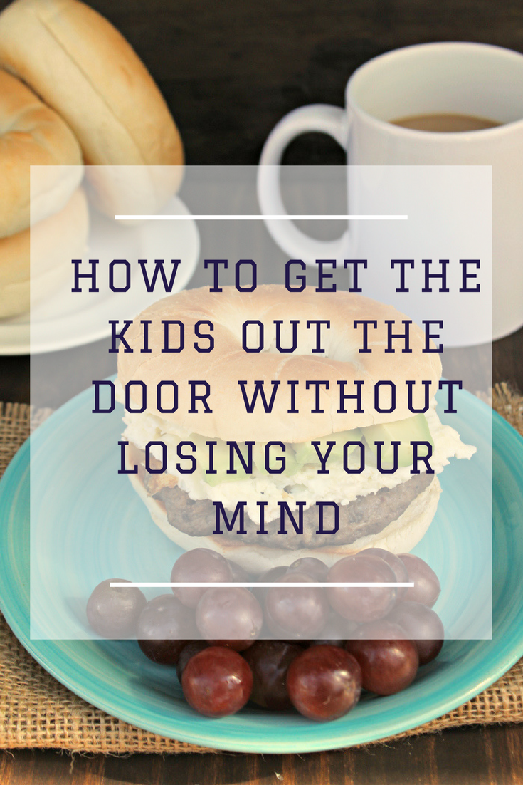 Are your mornings crazy? Not with these tips to get the kids out the door without losing your mind! #ad #BagelMyWay