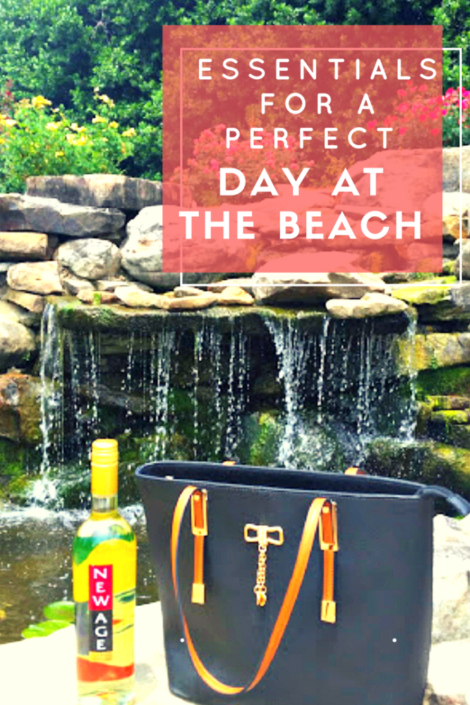 Sometimes, a day in the sun with my girlfriends is just what the doctor ordered! Here is my List Of Essentials For A Perfect Day At The Beach #ad @bellavitabags