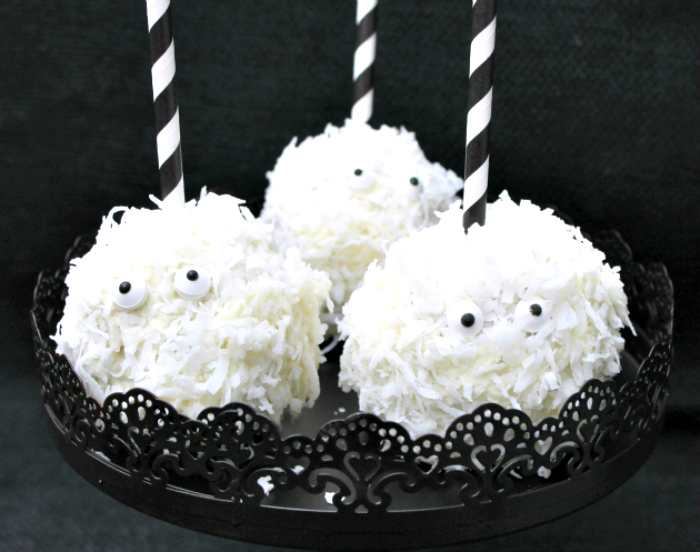 White Chocolate Coconut Ghost Apples